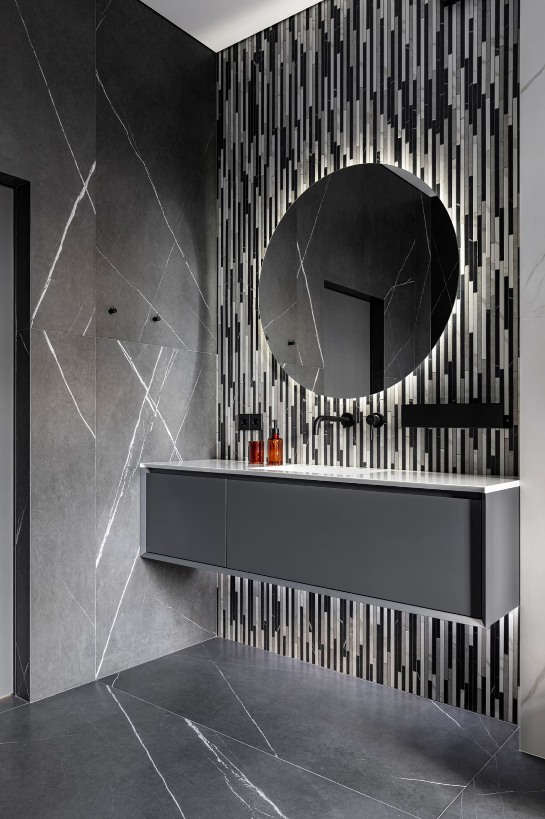 ДОМ "БАВАРИЯ"