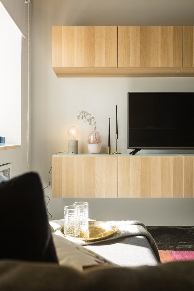 Студия в спальном районе Санкт-Петербурга