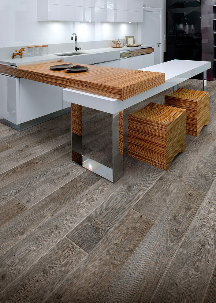 Вопрос: Какие полы лучше сделать на кухне