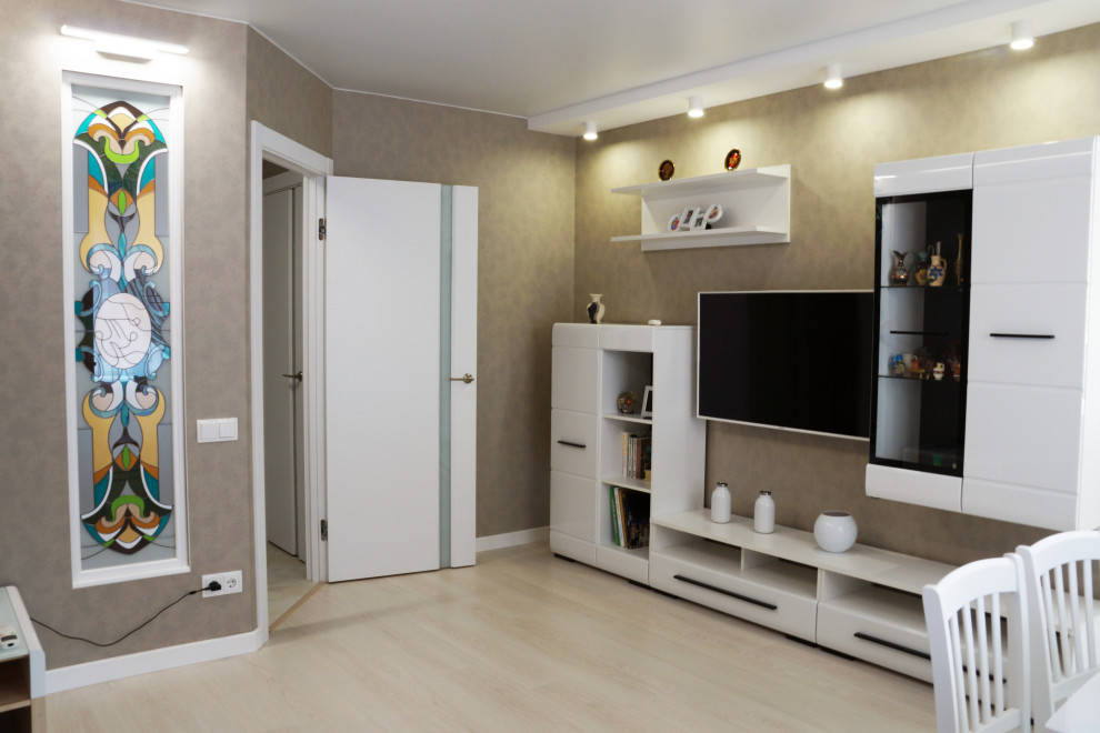 Небольшая квартира 54 м2 для дамы элегантного возраста.