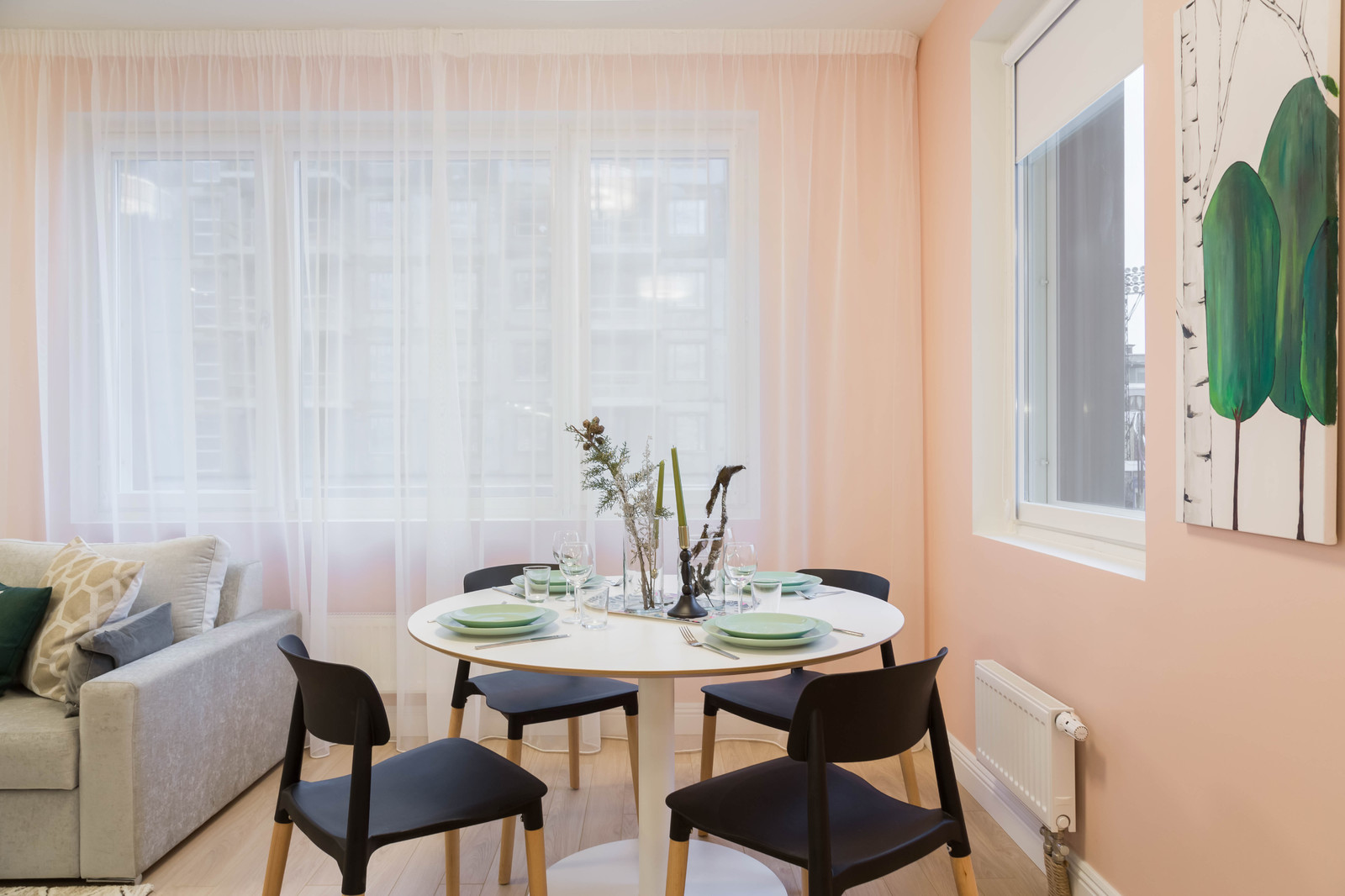 Зефирно-розовый скандинавский