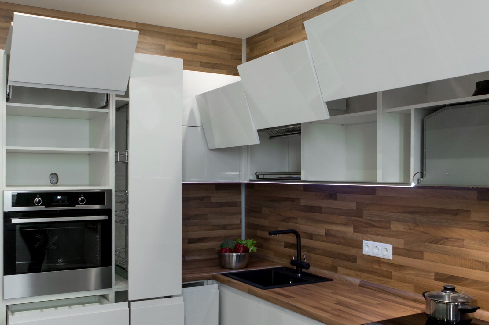 Кухня в современном стиле