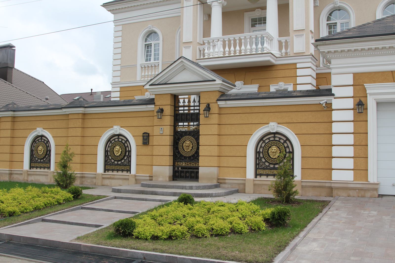 Дом в Ростошах