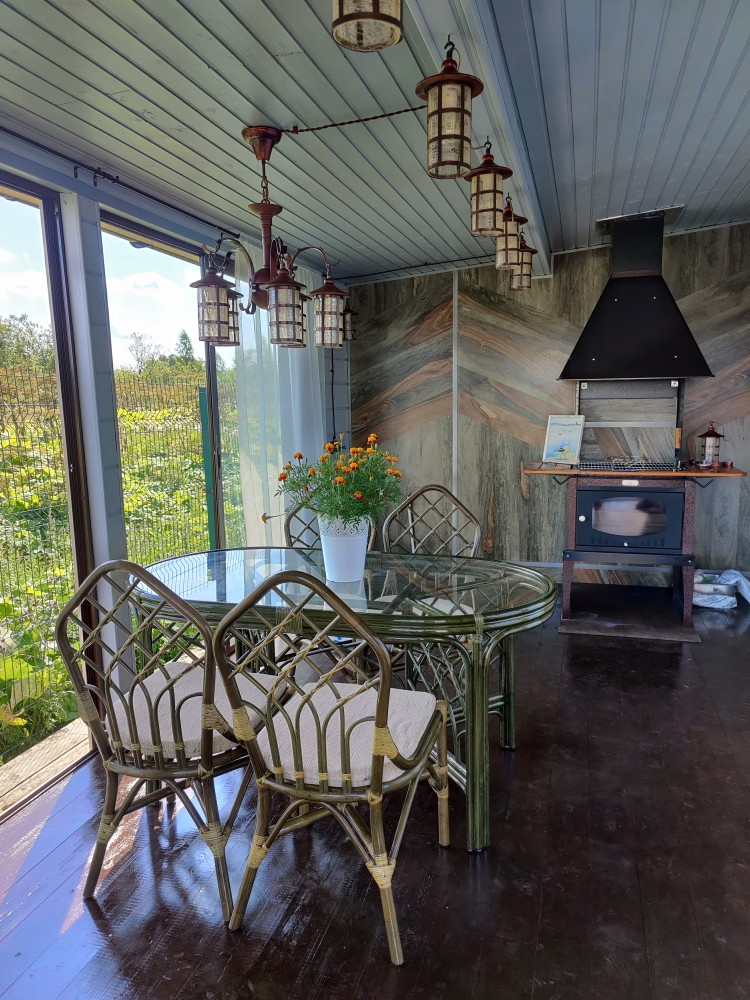 Летняя кухня | Отделка стен панелями Граффито