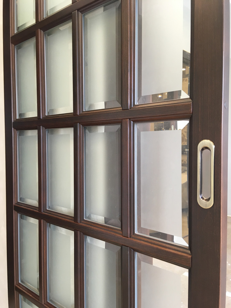 Классические двери из массива дуба