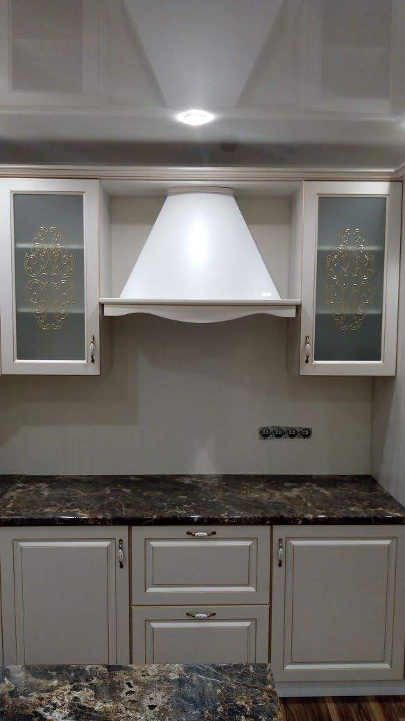 Светлая классика с полуостровом