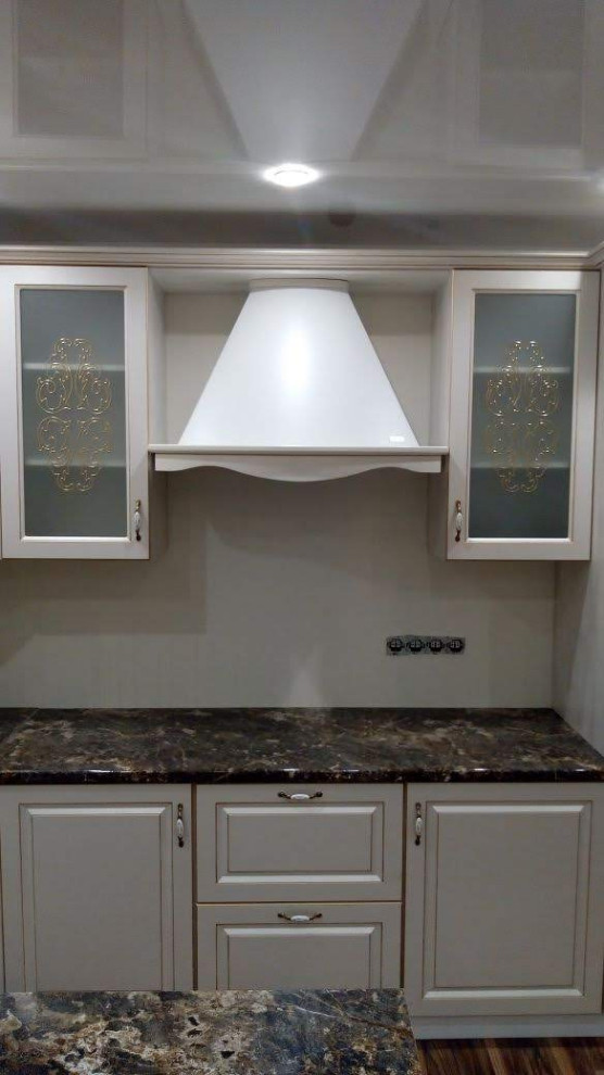 Светлая классика с полуостровом