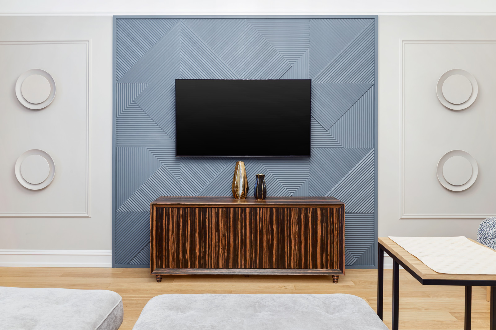 Фоновое изображение профиля Maksim Markov