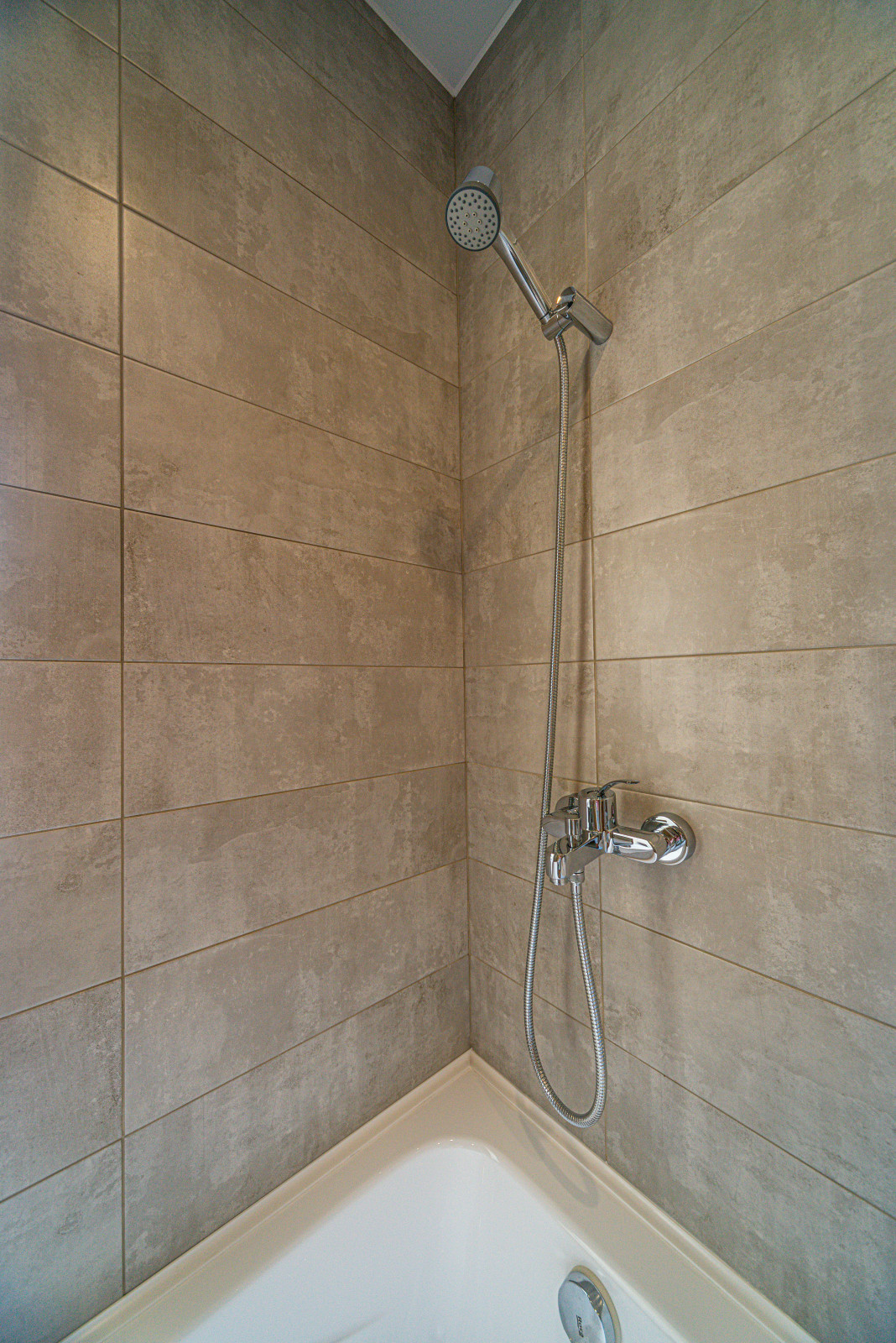 Шоу-рум в Янино. (3 готовых варианта отделок)