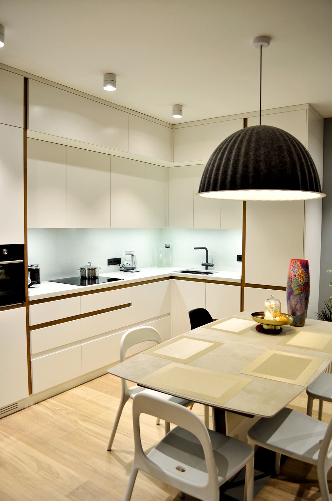 Современная кухня в стиле модерн