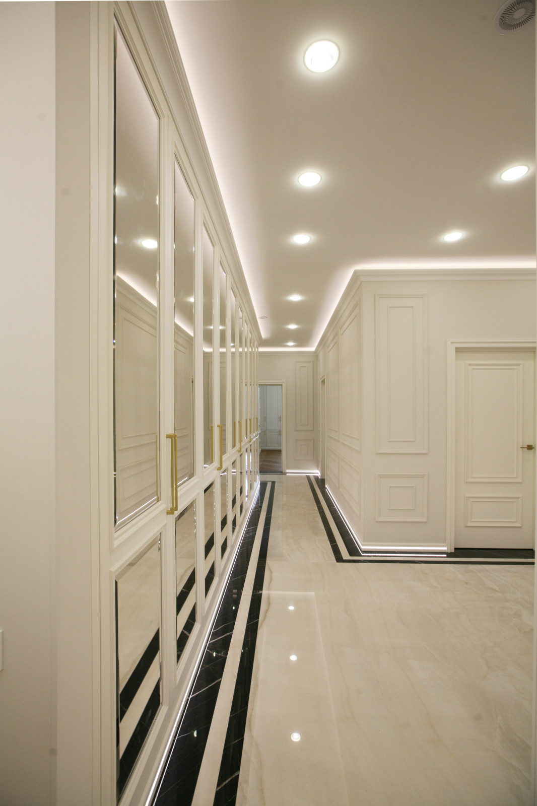 ЖК "Континенталь", 240м2