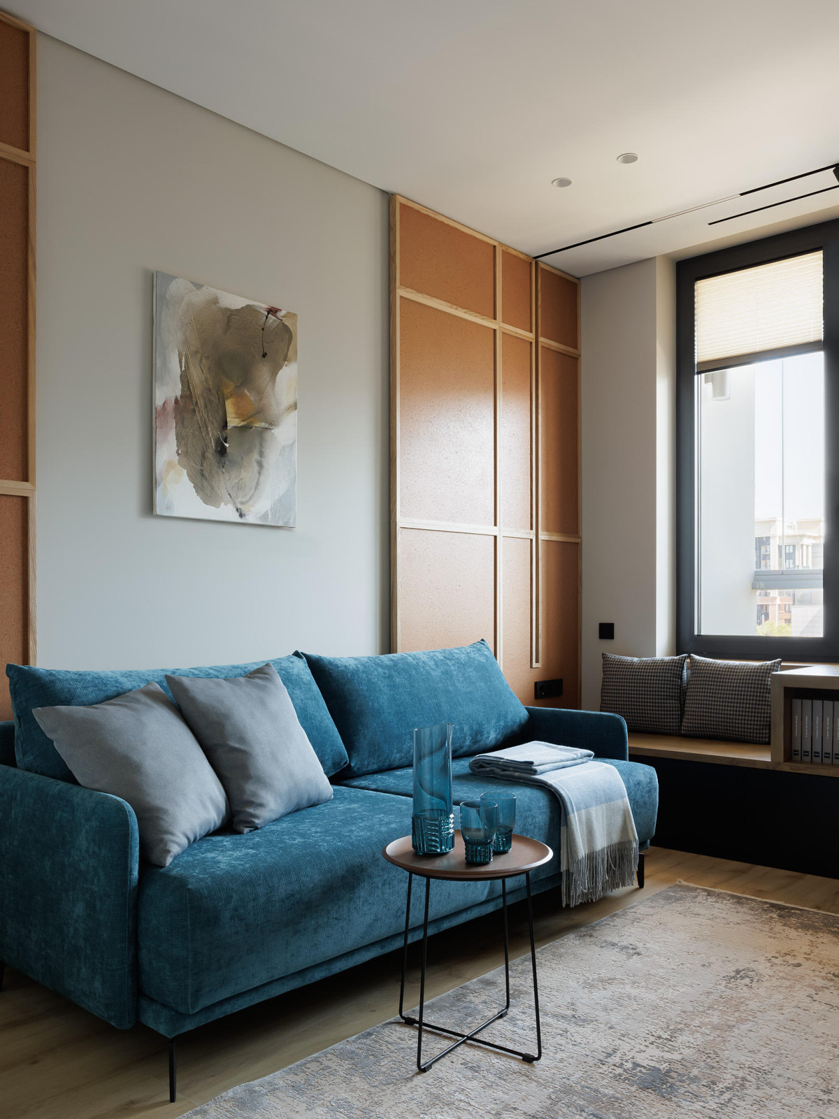 Современная квартира с бордовыми акцентами в ЖК "Притяжение" - 146 м2