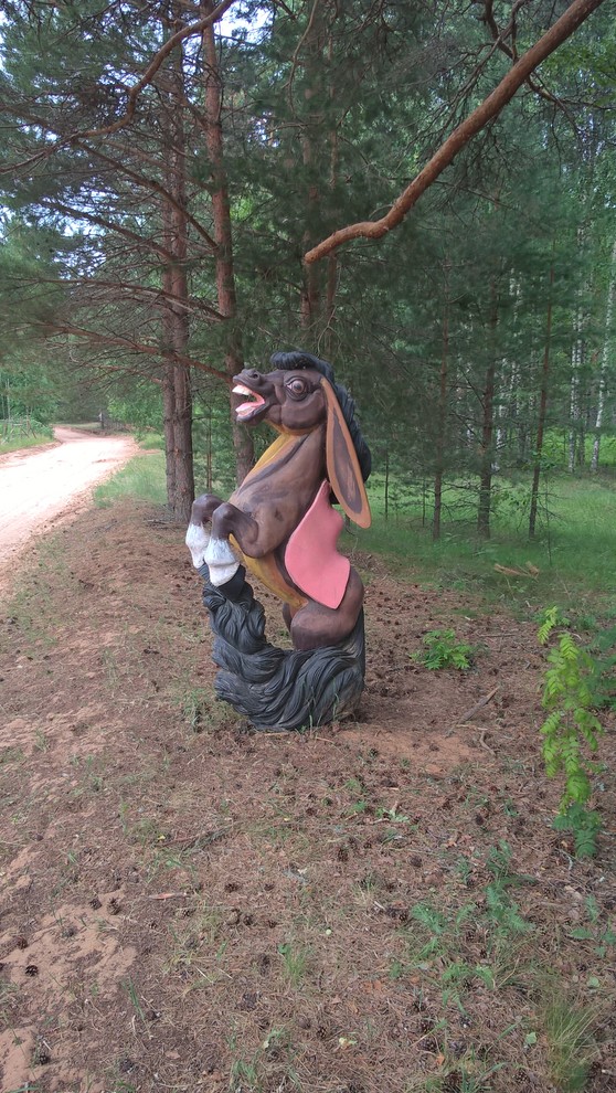 Скульптура из дерева