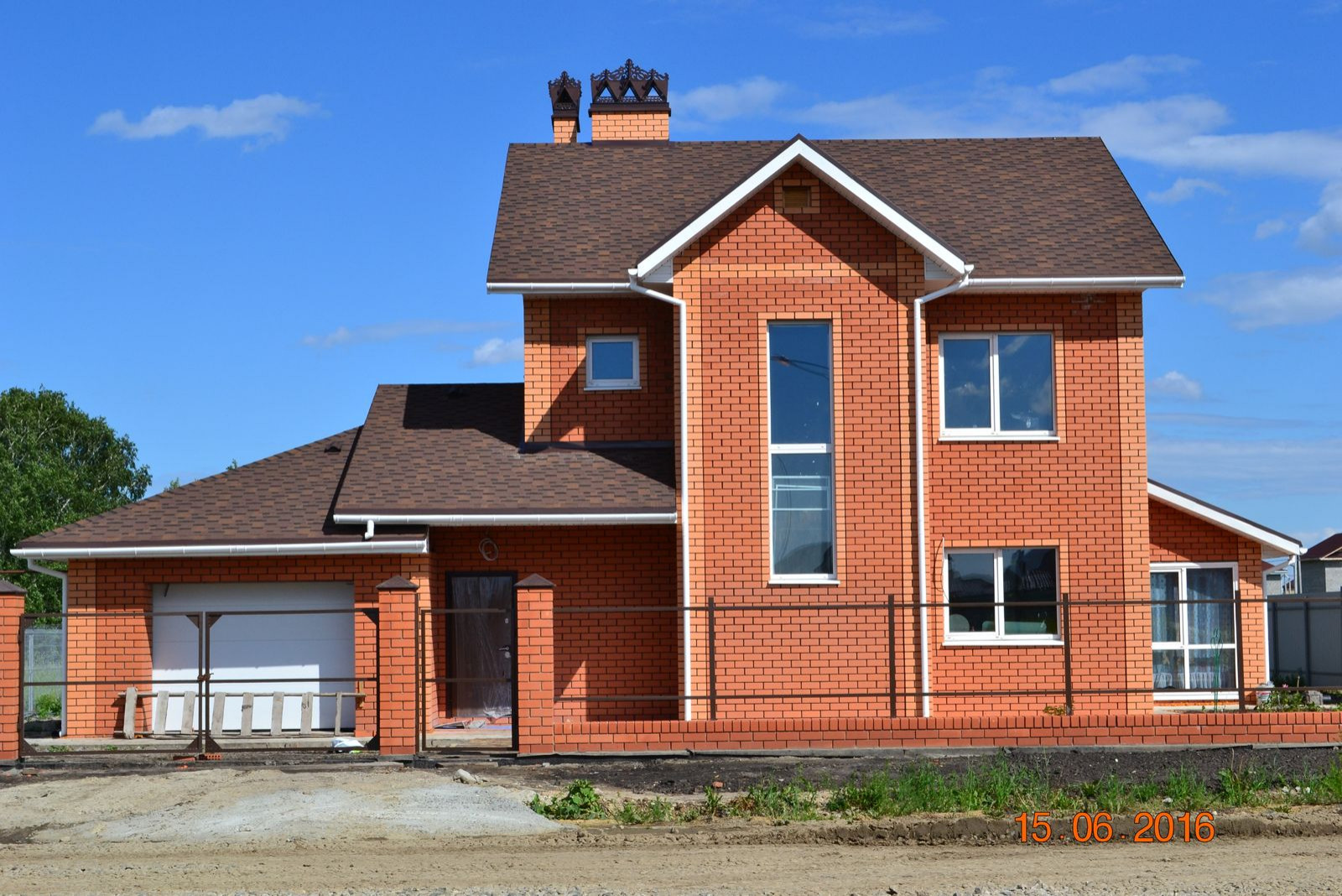 Обложка проекта: Облицовка частного дома с использованием керамического кирпича