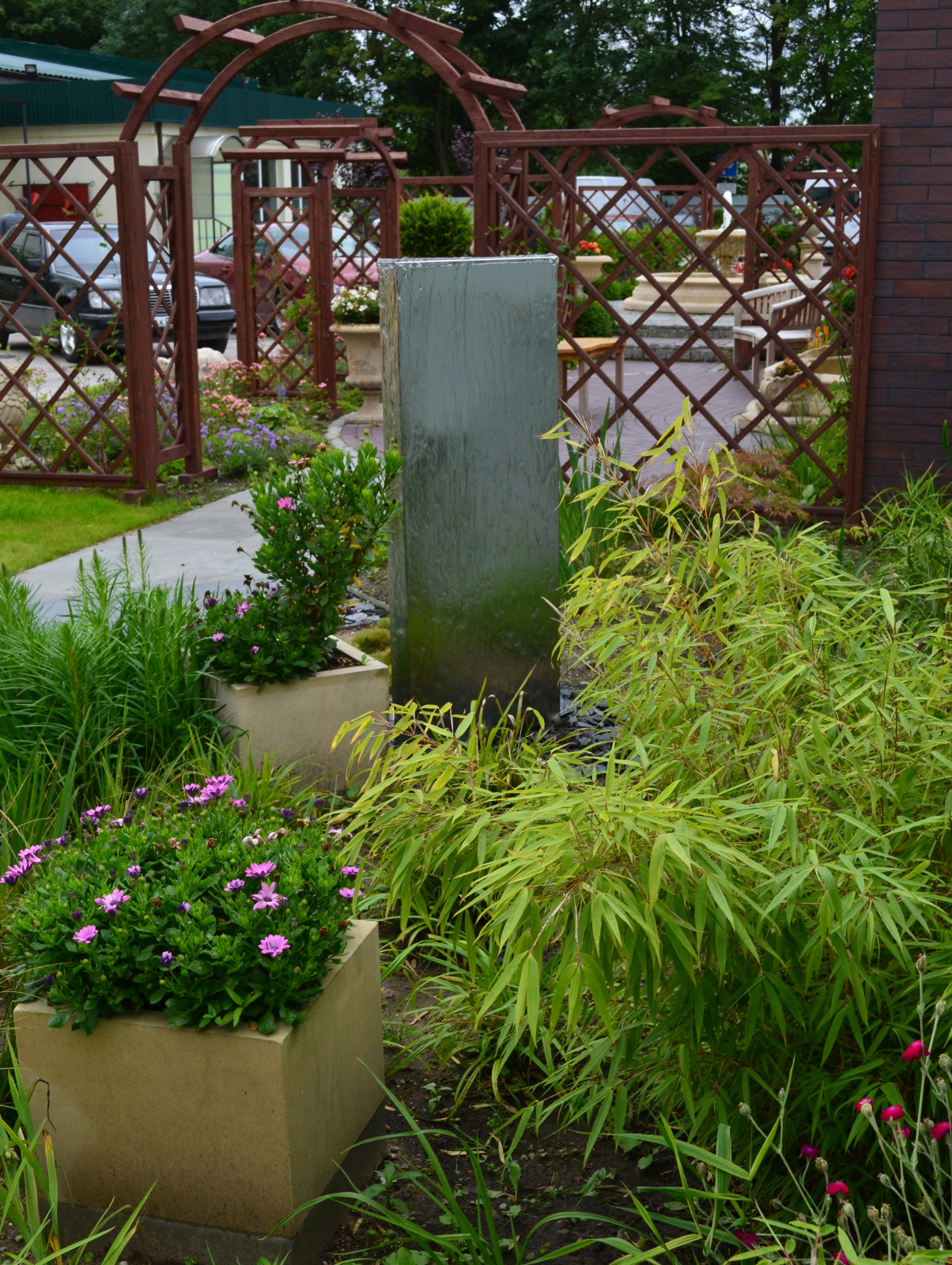 Выставка скульптур и фонтанов