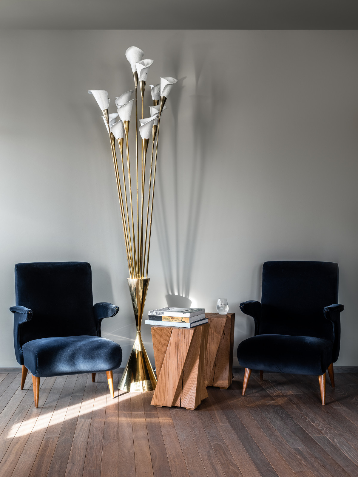 ПОЛУКРУГЛАЯ КВАРТИРА В ДОМЕ 1933 ГОДА