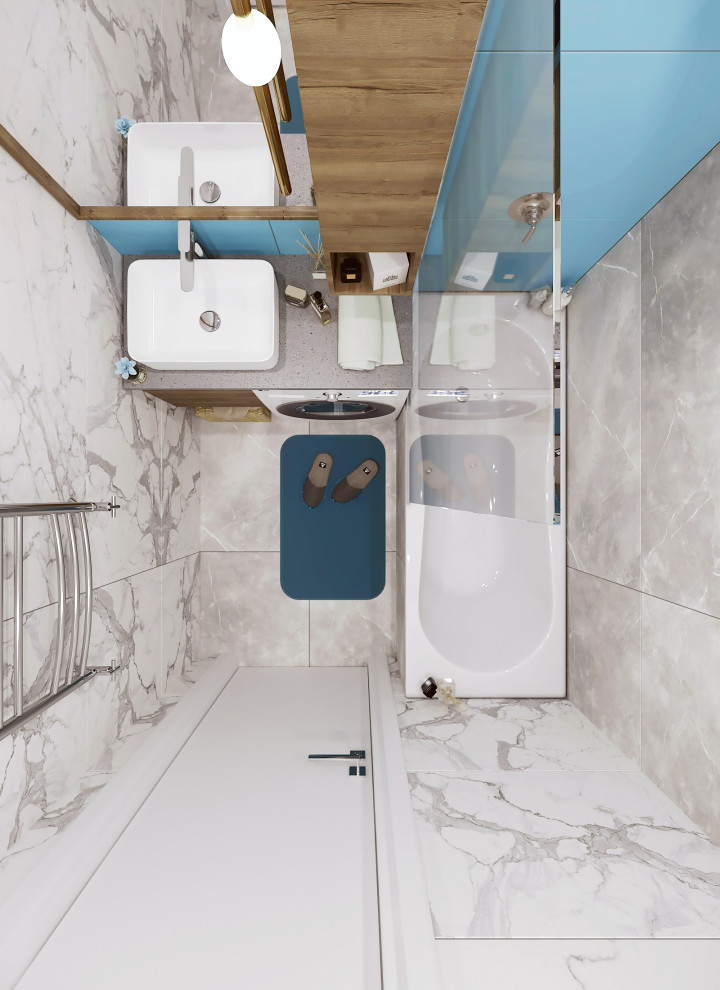 Ванна и туалет в одном стиле