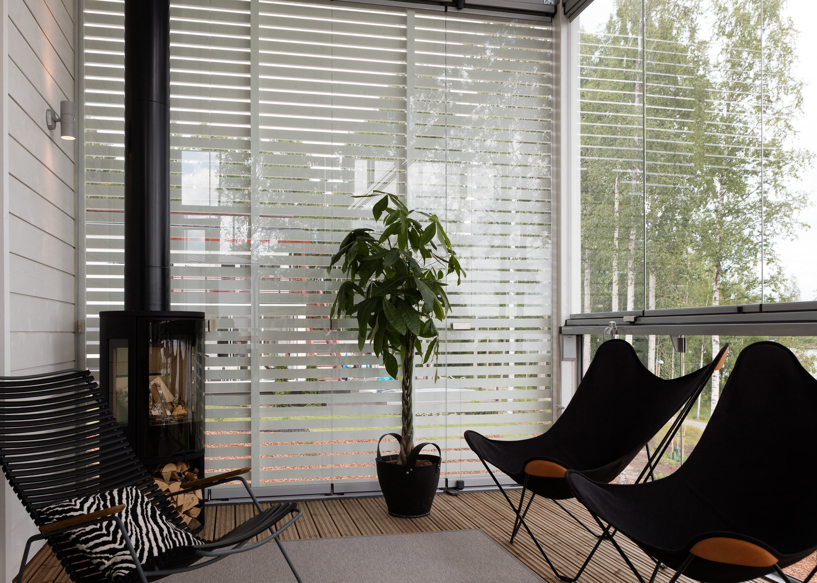 Дом у озера