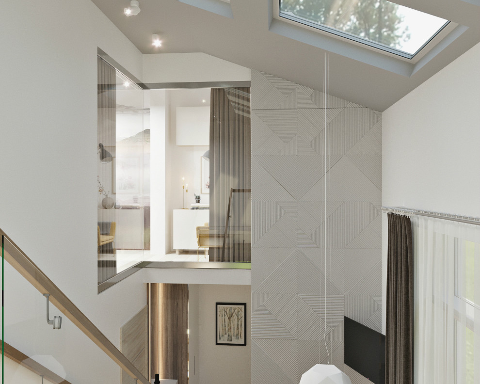 ДОМ СО ВТОРЫМ СВЕТОМ