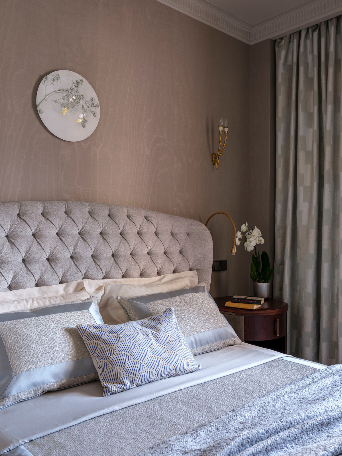 С московским характером. Спальня.