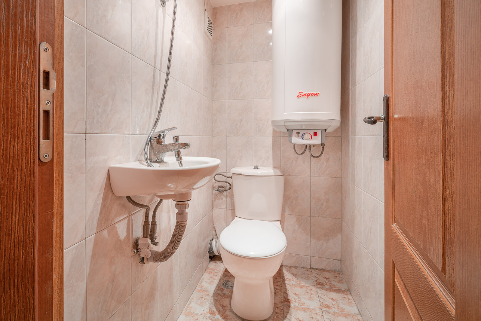 Варна, Хан Пресиян 16