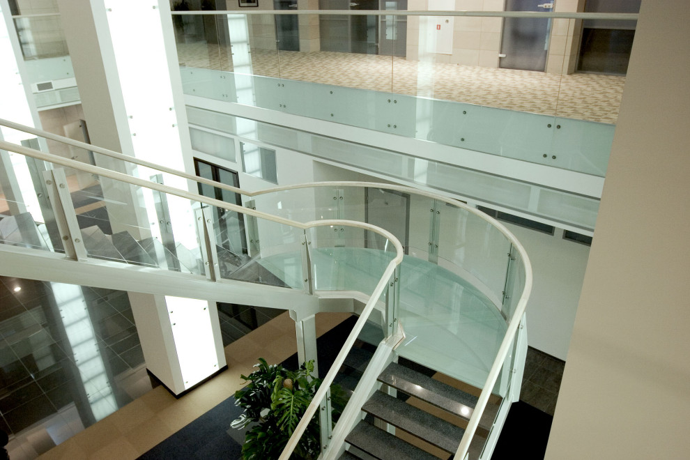 Лестница Стекло