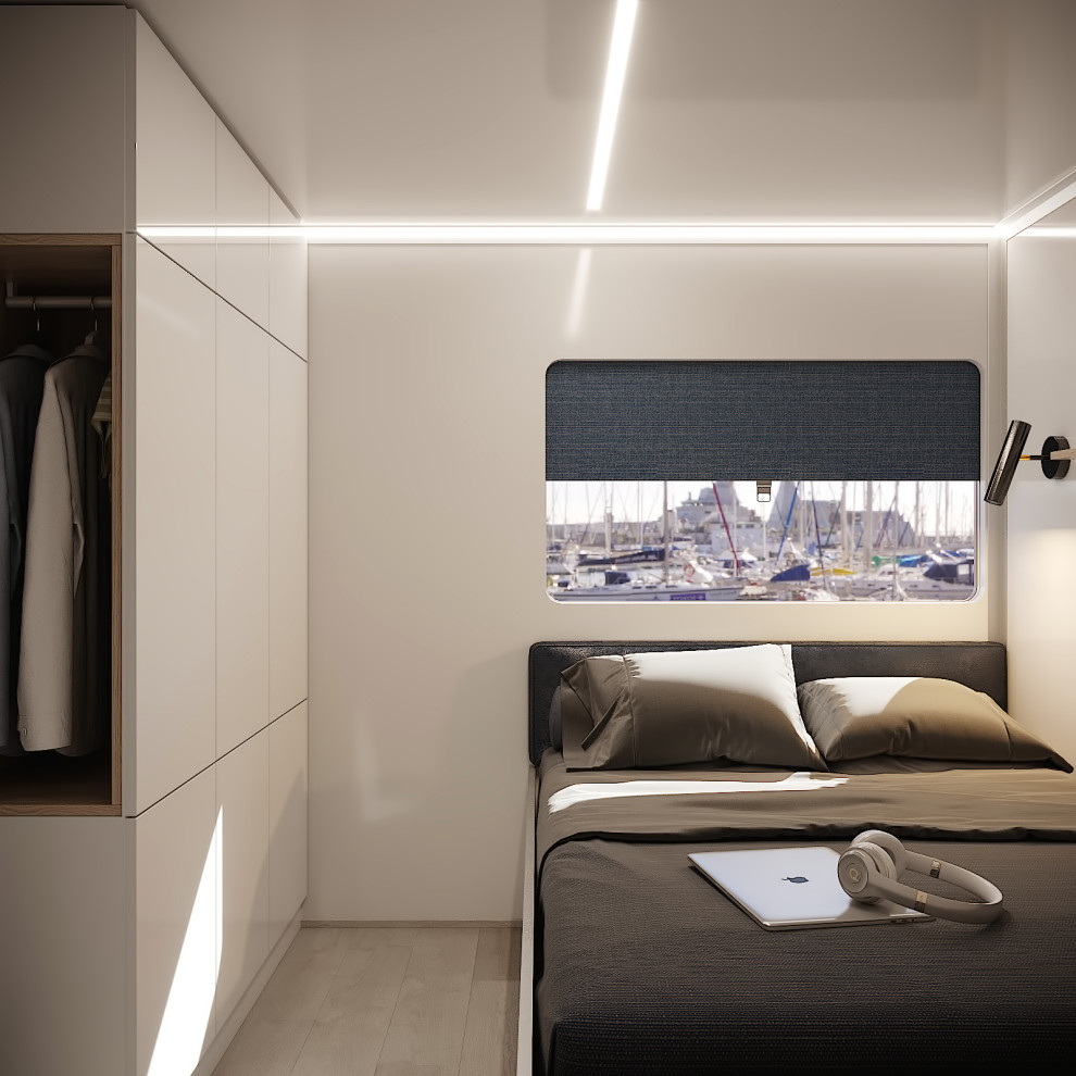 Houseboat 2020