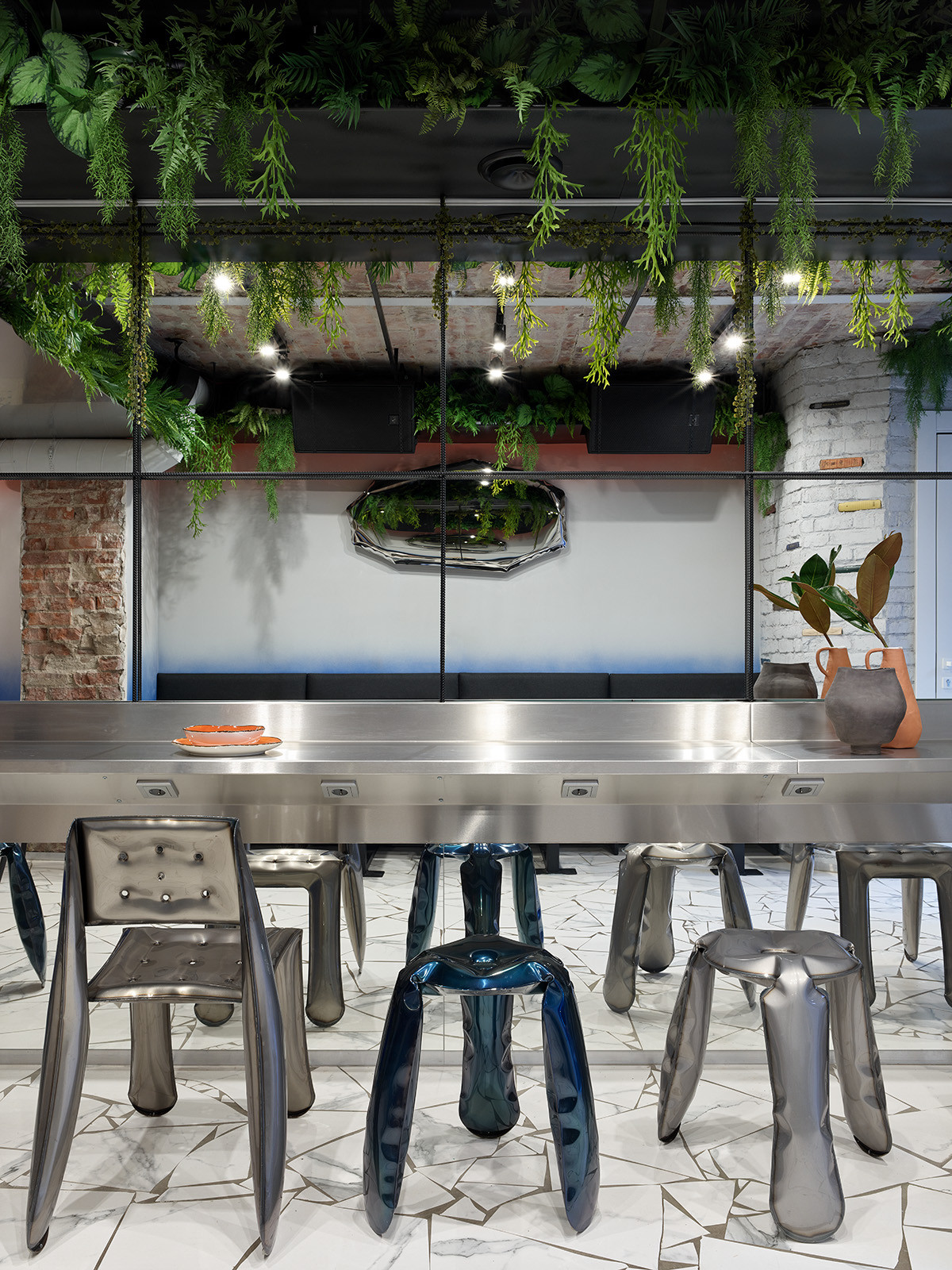 Кафе с нетривиальным названием 010110101 в центре Калиниграда