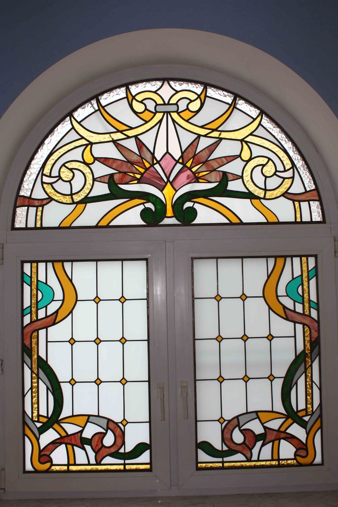 Окна с витражами