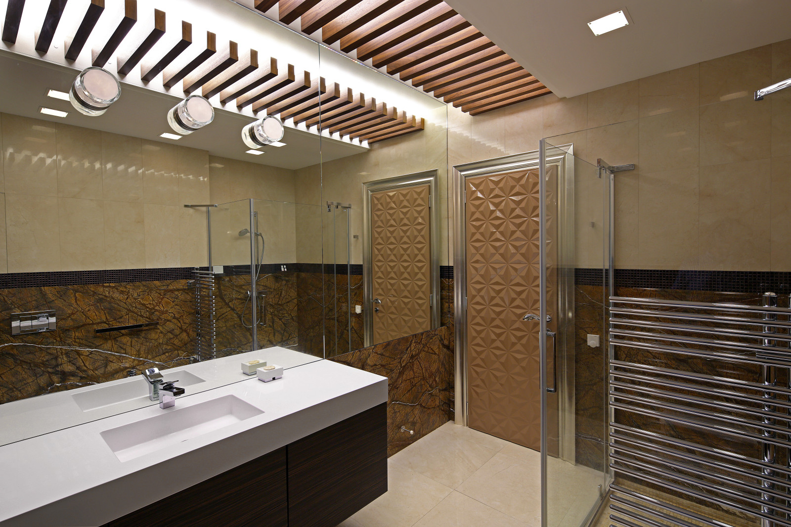 Дом в поселке "Жуковка" на Рублево-Успенском шоссе.