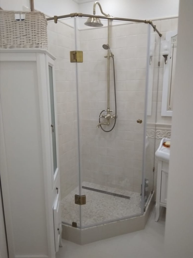 Стеклянная перегородка в душевую