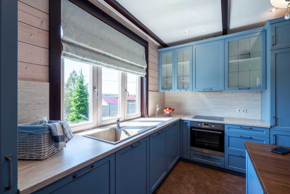 Обложка проекта: Столярные изделия в деревянном доме