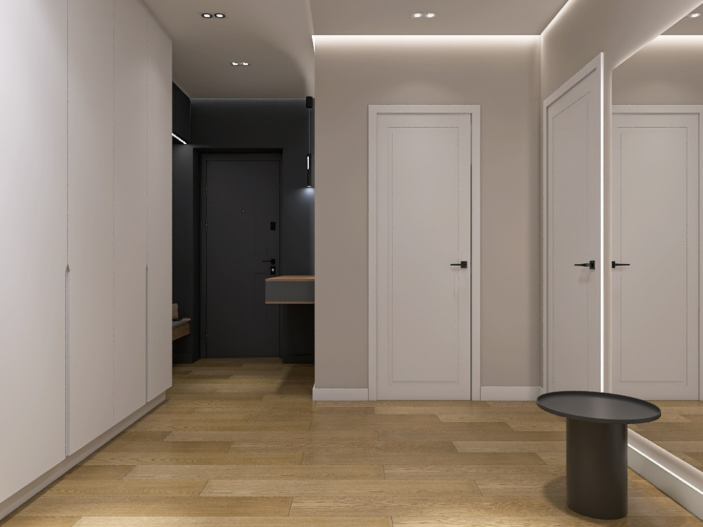 Прихожая с 7 дверьми