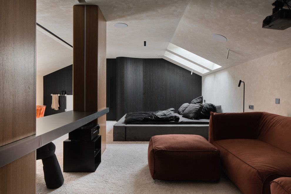 Спальня с прозрачной ванной