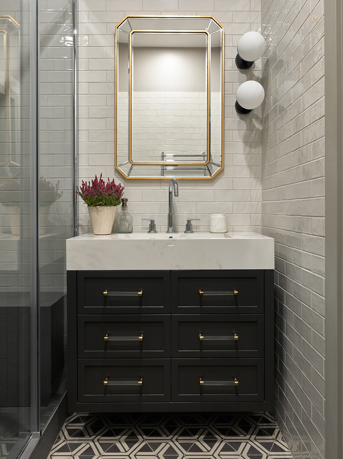 Обложка альбома: двери Маша