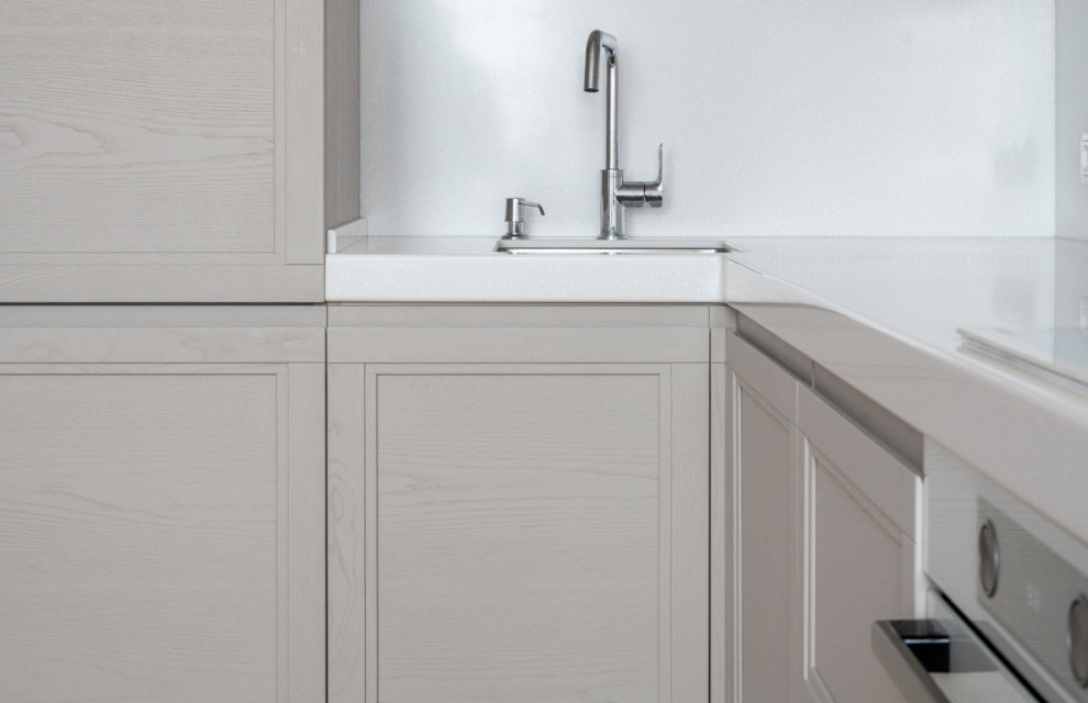 Угловая кухня Джаспер в цвете Экрю от дизайнера