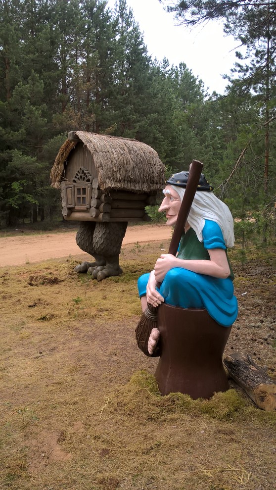 Скульптура из дерева