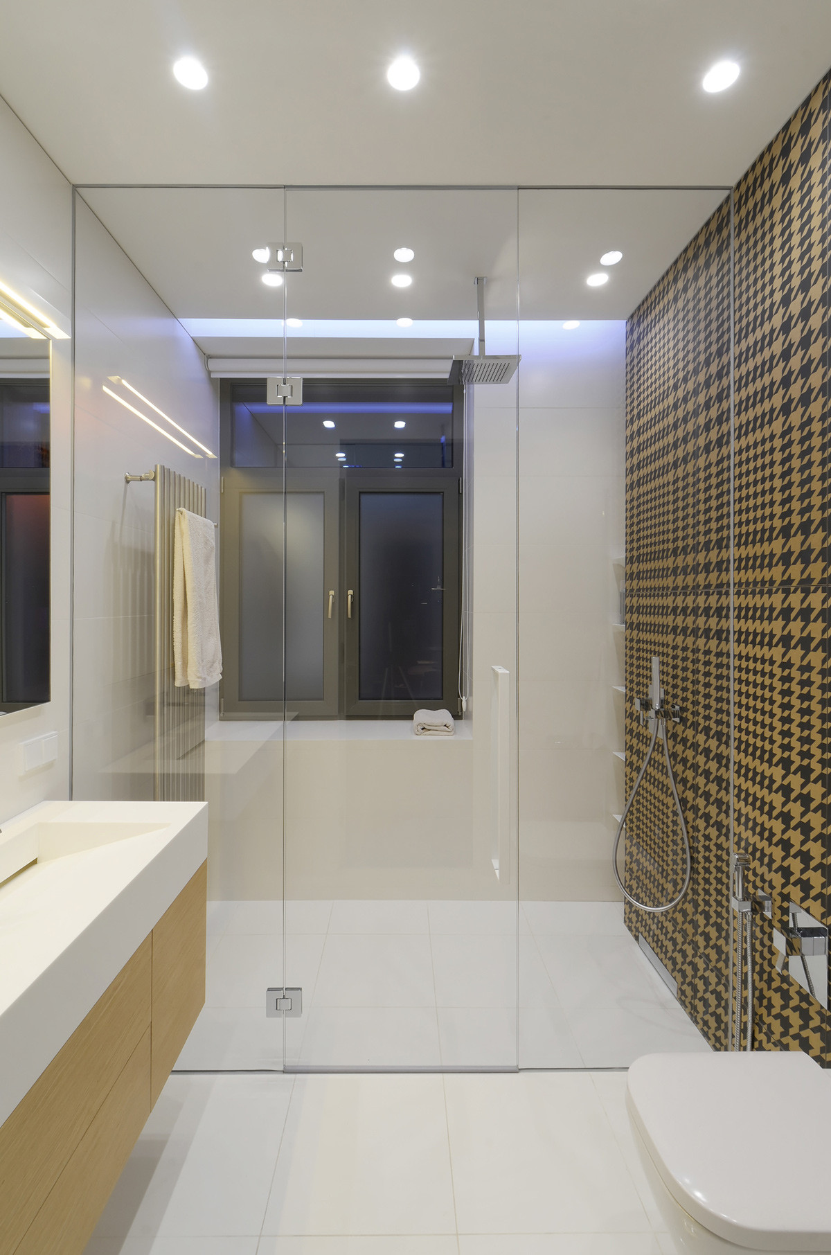 Houzz Украина: От «евроремонта» к синему подиуму на кухне