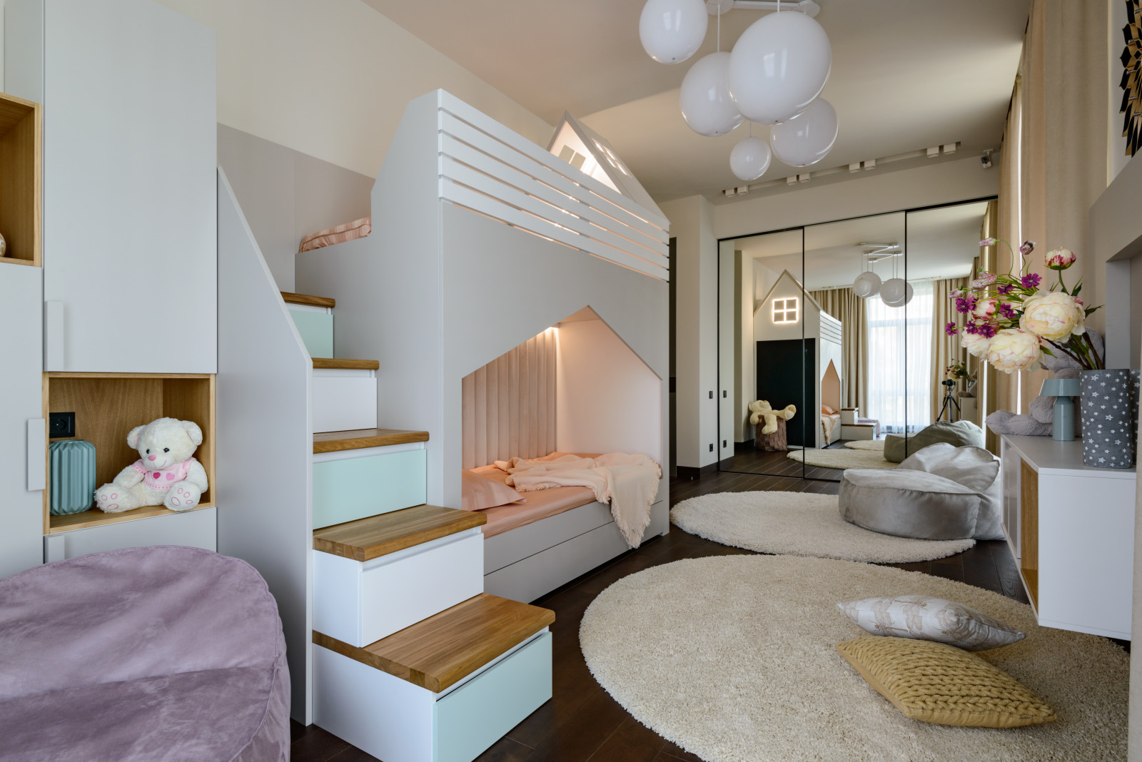 Выбор лучших. Трехкомнатная квартира 125 м.кв.