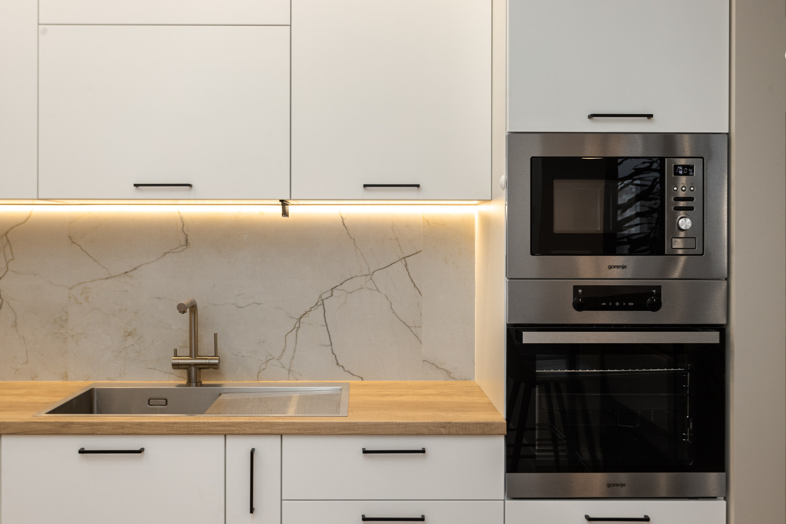 Кухня в современном стиле по ул. Крымский проезд