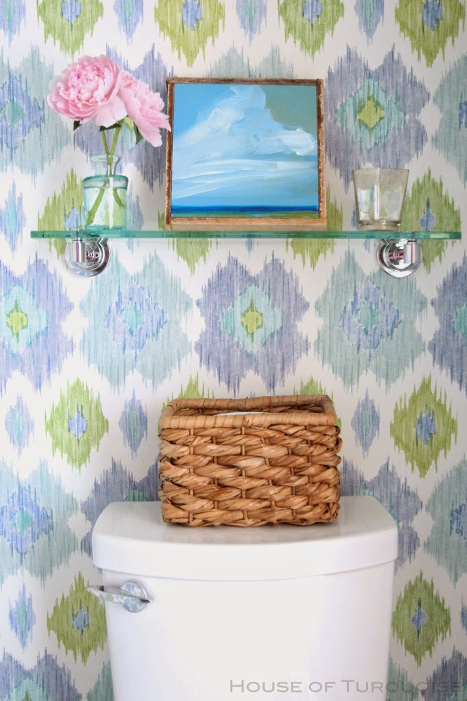 Обложка проекта: Ванная с обоями Thibaut