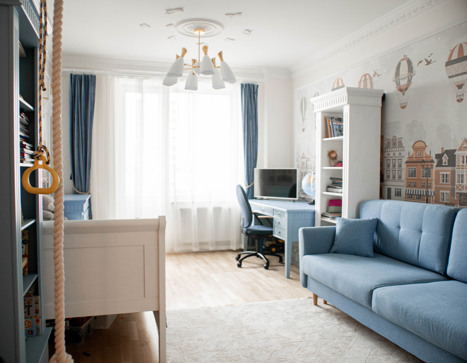 Детская для мальчика в синих тонах