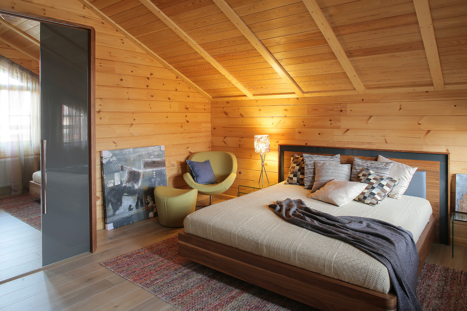 Современный дом из бруса в эко стиле