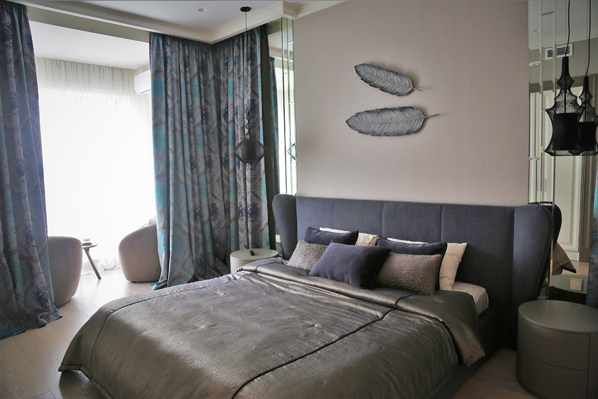 Сталинка на набережной