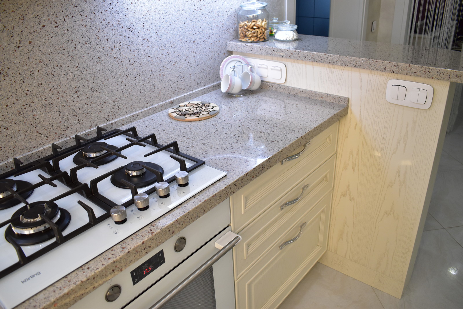 Кухня из массива дуба Коза Ностра с подбором патины!