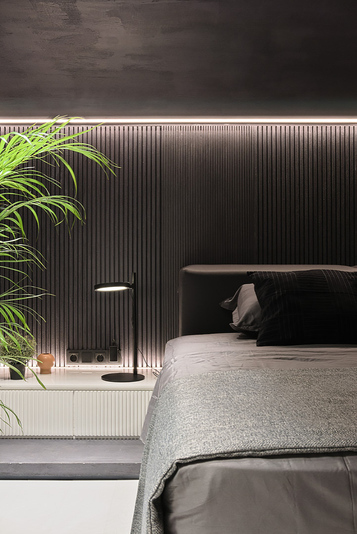 Пещера под водопадом