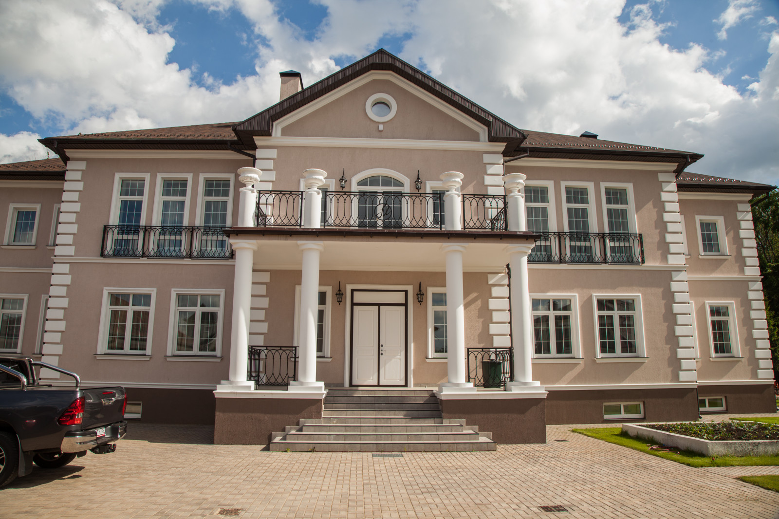 Уличное видеонаблюдение и IP домофон