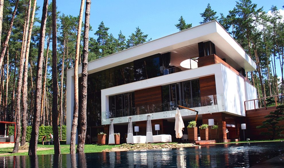 Резиденция в Хотомле