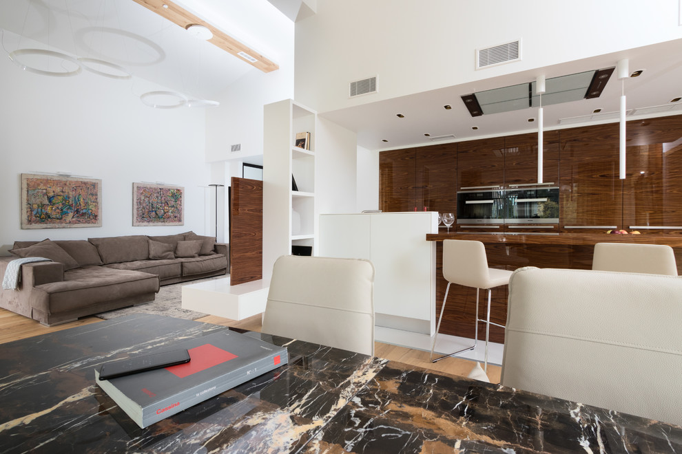 Дом у озера