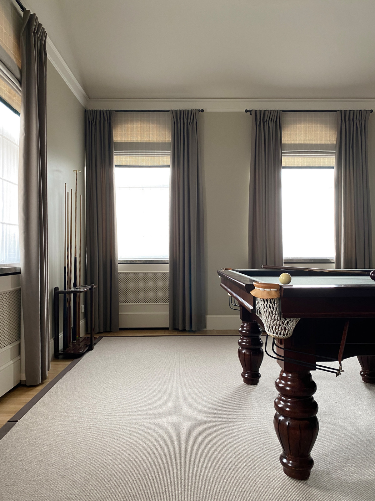 Бильярдная в загородном доме